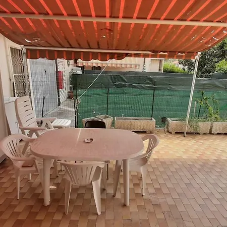 A Con Giardino Apartman *